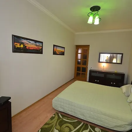 Apartments In The City Center On Sobornaya Street Mykolaiv Room photo
