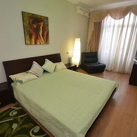 Apartments In The City Center On Sobornaya Street Mykolaiv Room photo